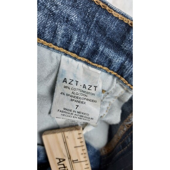 Tommy Hilfiger Capri Women's Denim Blue Jeans Size 7 Cropped Hip Jean Y2K - Picture 8 of 8